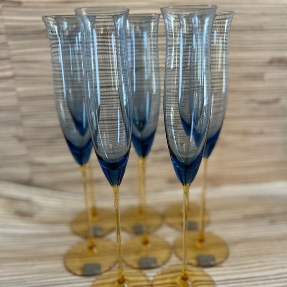2 - 1993 VTG MIKASA Flute Champagne Pair Stem Wine Glass Blue Yellow Set Ombré - Picture 11 of 12